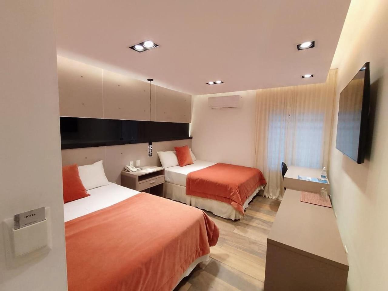 Global Hotel Centenario Exteriör bild